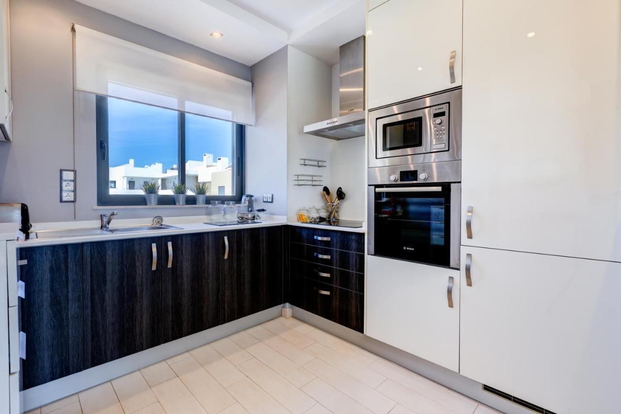 One Bedroom Apartment In Albur Village 2J アルヴォル エクステリア 写真